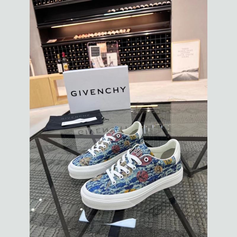 Givenchy Sneakers